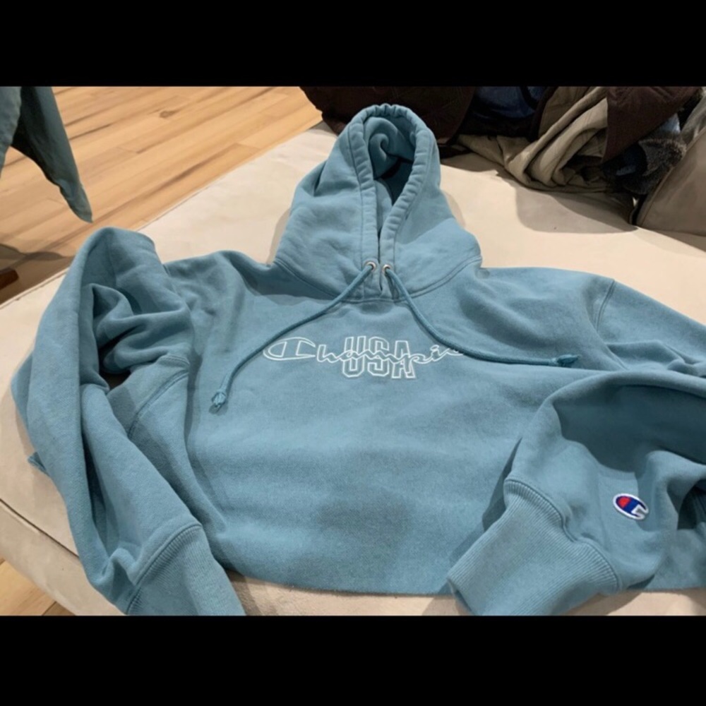 Champion Light Blue Reverse Weave Cropped Hoodie M
